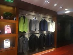 -宇翔服饰(双井桥东首城国际店)