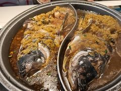 -阿瓦山寨·湘菜现炒·剁椒鱼头王(咸阳总店)