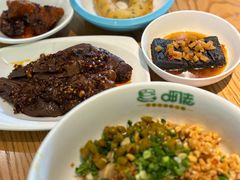 -呷佬·长沙手工米粉(金沙江路店)