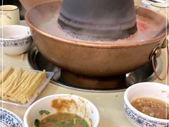 -月圆火锅(宁海东路二店)