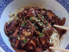 -沪西老弄堂面馆(定西路店)