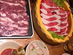 -老牌坊云南鱼豆花火锅(爱建店)