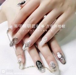 -Pink You美甲洗眉纹绣定制中心