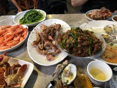 -四川小胡子海鲜(丁村万人海鲜广场店)