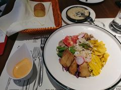 鸡肉大虾鲜蔬波奇碗-西堤牛排(龙德广场店)