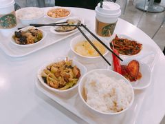-浦东图书馆读者餐厅