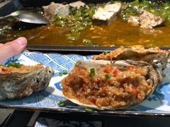 蒜蓉烤大生蚝-探鱼·鲜青椒爽麻烤鱼(银泰城店)