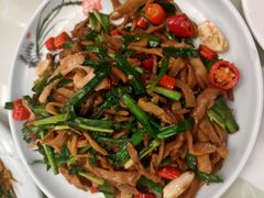 油焖烟笋-八珍饺子·烤鸭·家常菜