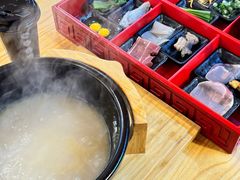 -勺子米线·云南传统小吃市集(四方街店)