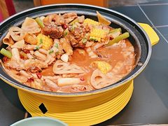 -多嘴超级肉蟹煲(中街恒隆故宫店)