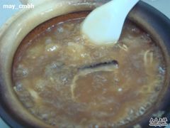 招牌海参鱼肚煲仔翅，50澳币-添發碗仔翅美食