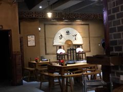 -白乐天毛肚火锅馆(解放碑店)