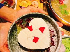 爱心豆腐-牛人日志·鲜牛肉骨汤火锅(万科里瑧店)
