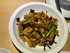 -关东小磨东北菜(上海长风大悦城店)