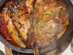 -鸣记脆皮烤鱼·海鲜烤鱼(三八广场店)