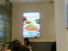 -小杨生煎(金山百联购物中心3楼店)