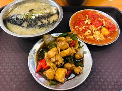 -华中科技大学东三学生食堂