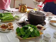 -鲁朗纳麦石锅鸡庄园
