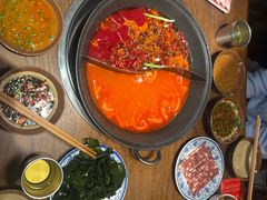 -萍姐火锅·公路夜市(武汉首店)