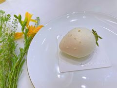 定情白草莓-法桐蛋糕·手作面包(万象城店)