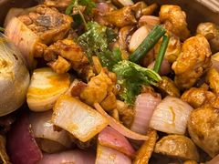 -胡须佬鸡煲四季火锅店(石厦西村直营店)