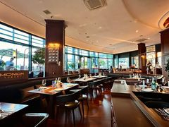 -MONICH牛排融合餐厅(和义大道购物中心店)