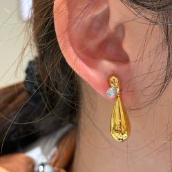 -周生生Chow Sang Sang(恒隆广场店)