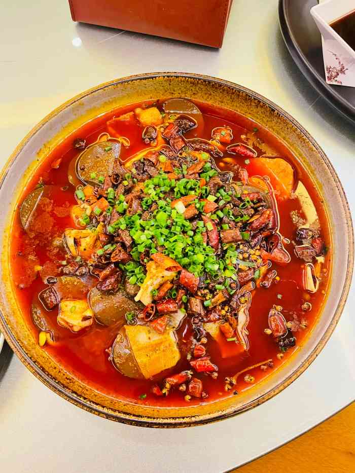 万绣园鱼鲜馆(健德门店)-"这家店不是随马路边上,在一个院子里.但是.