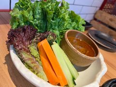 牛米蔬菜拼盘-肉问屋·元气一番烧肉(北京总店)