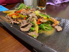 酸木瓜炒牛肉-紫滇源云南生态菜(丹凤街店)
