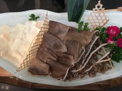 -左庭右院鲜牛肉火锅(浦江欢乐颂店)
