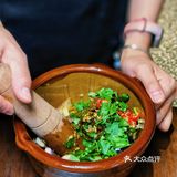 品地道贵州菜来八山一水，每一口都是家乡的味道[调皮]