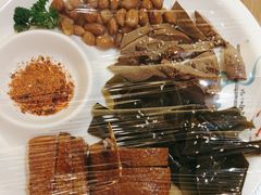 -郑百万·百万卤鹅重庆菜馆·家宴旗舰店(动物园店)