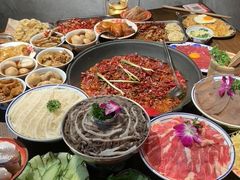 -萍姐火锅·公路夜市(武汉首店)