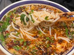 -云阿蛮云南生烫牛肉米线(奉贤路店)