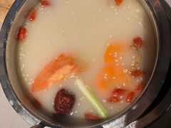 -牛魔王时尚回转餐厅