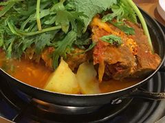 土豆排骨火锅-喇喇排骨火锅·传统韩式脊骨汤(望京西园总店)