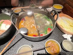 -三出山火锅(南京万象天地店)