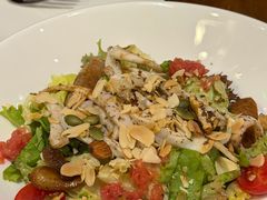 腊味肠鲜鱿鱼柚子沙拉-Entrecôte 法国牛扒馆(保利·时光里店)