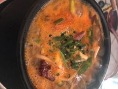-李记特色罐罐米线(重庆中环大厦店)