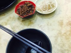 -丽虹云南过桥米线(兴工街店)