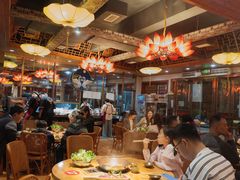 -苗阿哥酸汤牛肉火锅(体育场店)