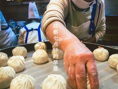 -李与白包子铺(桐梓林店)