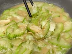 -洪霞餐馆·川菜·鲜货现炒(两江春城店)