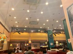 -玛格萝妮比萨屋(四平店)