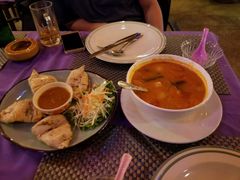 -Pakwan Restaurant & Bar