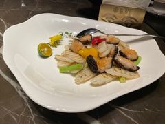 -海派悦庭·海胆烧麦·新融合菜(凯德广场店)