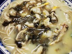特制雪菜黄鱼面-明呈黄鱼面馆(斜土路店)