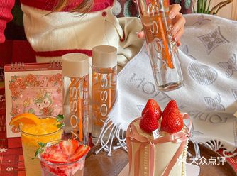 做个下午茶，用VOSS气泡水DIY几杯新年特调