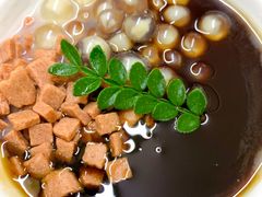 -洞庭洲·防空洞火锅·铜锅涮肉·烧烤(新百广场店)